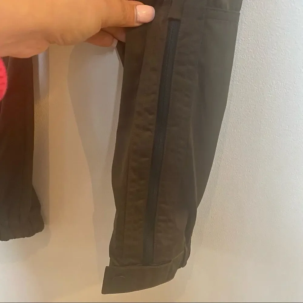 Athleta Radiant Joggers size 0 Tortuga Olive Green Athleisure Pants Travel